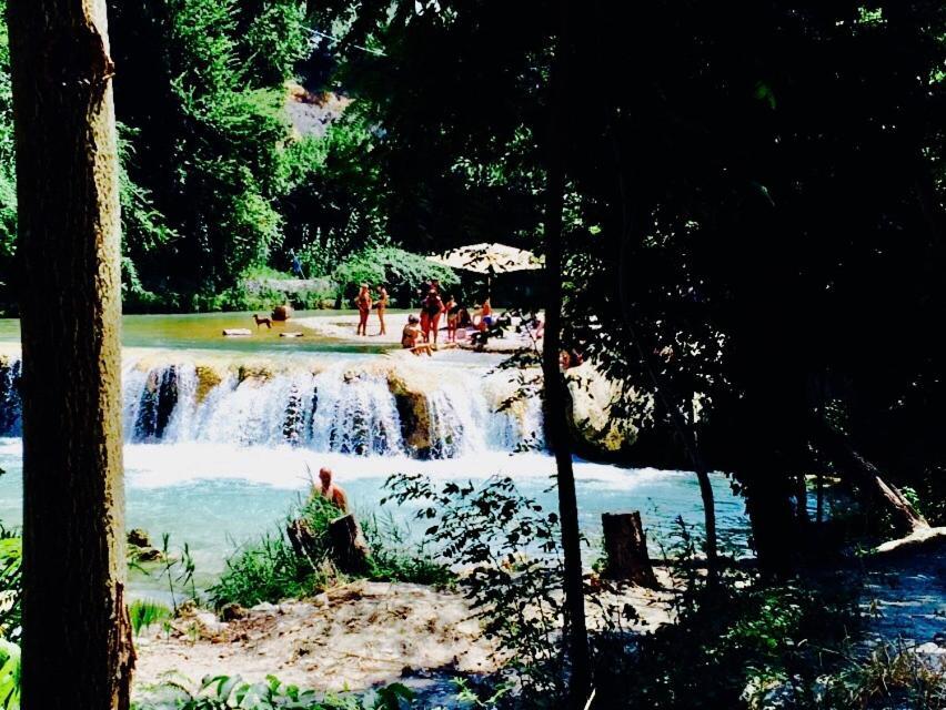 Ascoli Bonjour B&B & Apartments Parcheggio Privato & Giardino 阿斯科利皮切诺 外观 照片